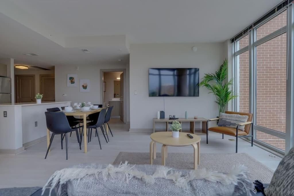 Wonderful 2Br Apartment At Crystal City Arlington Dış mekan fotoğraf
