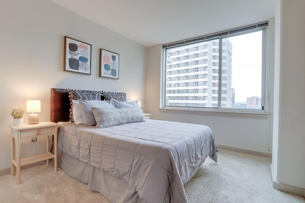 Wonderful 2Br Apartment At Crystal City Arlington Dış mekan fotoğraf
