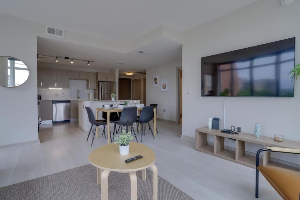 Wonderful 2Br Apartment At Crystal City Arlington Dış mekan fotoğraf